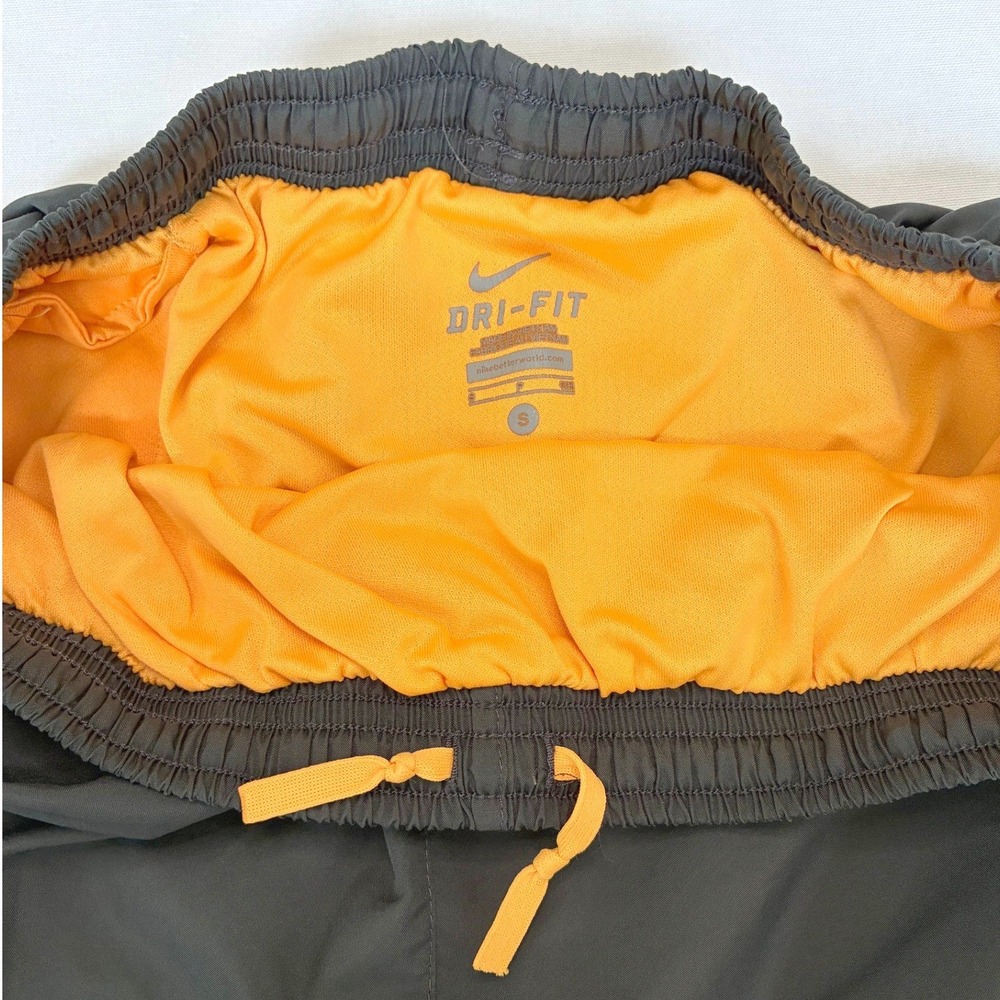 Nike Dri-FIT Tempo Running Shorts Gray Women's Size Small 3 Inch Inseam - Picture 9 of 9